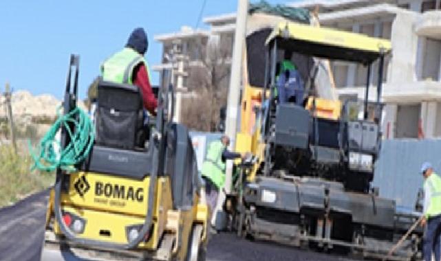 Çeşme’nin yolları yaza hazırlanıyor