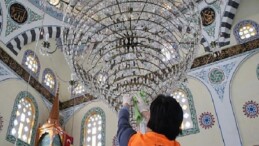 Çiğli’de Bayram Öncesi Cami Ve Mezarlıklarda Kapsamlı Paklık