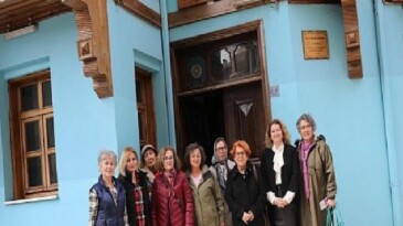 Dayanışma Merkezi’nde Bayan Hakları Konuşuldu