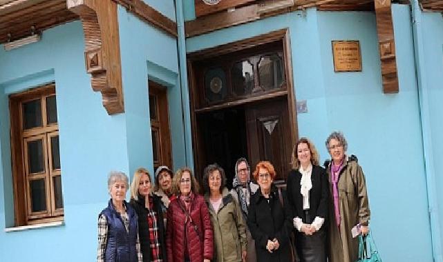 Dayanışma Merkezi’nde Bayan Hakları Konuşuldu