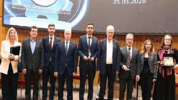 DEÜ’den Üniversite-Sanayi İş Birliğinde Kıymetli Muvaffakiyet: Rektör Prof. Dr. Bayram Yılmaz’a ‘Üstün Hizmet Onur Ödülü’