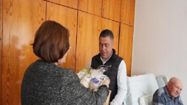 Didim’de 18 Mart’ta Şehitlikler ve Şehit Ailelerine Manalı Ziyaret