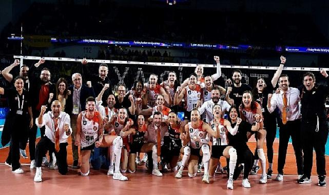 Eczacıbaşı Dynavit ismini finale yazdırdı!