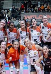 Eczacıbaşı Dynavit olağan dönemi galibiyetle tamamladı