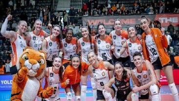 Eczacıbaşı Dynavit olağan dönemi galibiyetle tamamladı