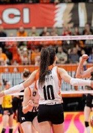 Eczacıbaşı Dynavit Vodafone Sultan Ligi Play-off serisi birinci maçında VakıfBank’ı konuk etti
