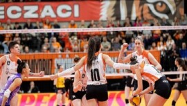 Eczacıbaşı Dynavit Vodafone Sultan Ligi Play-off serisi birinci maçında VakıfBank’ı konuk etti