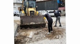 Edremit Belediyesi Altınkum’da ve Kadıköy’de Yolları Yeniliyor