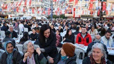 Efes Selçuk’ta İftar Sofrası Dayanışma ile Kuruldu