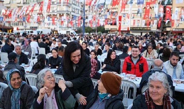 Efes Selçuk’ta İftar Sofrası Dayanışma ile Kuruldu