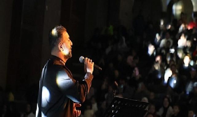 Gönüllere Dokunan İlahileriyle Hasan Bayar Sahne Aldı