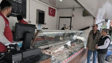 Halk Et Taşınabilir Satış Tırı’na ilçelerde ağır ilgi