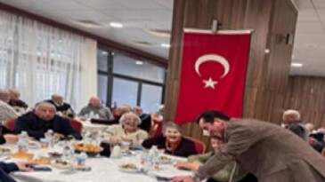 Huzurevinde iftar buluşması