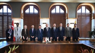 İİT Gençlik Başşehri Konya’da 2026 Faaliyetleri İçin İşbirliği Protokolü İmzalandı