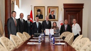 İnegöl’e Yeni Sıhhat Merkezi İçin İmzalar Atıldı