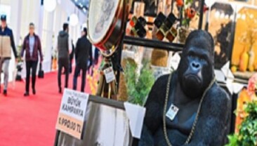 İZFURNEX 2026 – İzmir Mobilya Fuarı kapılarını açtı