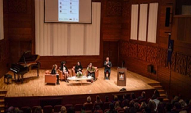 İzmir’de bayan emeği ve engellilik masaya yatırıldı