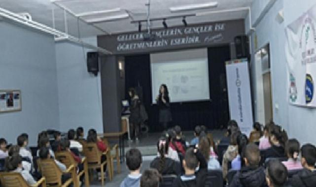 İzmir’de çocuklar iklim için ayakta