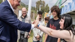 İzmir’de gençler yalnız değil