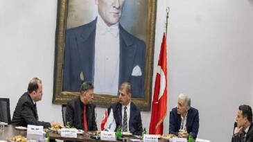 İzmir’de geri dönüşüm atağı meskenlerden endüstriye yayılıyor