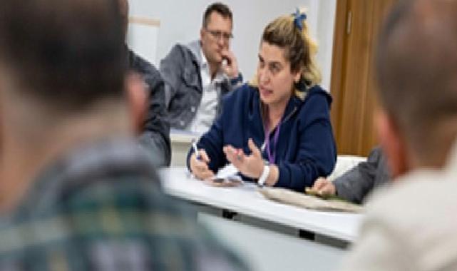 İzmir’de Romanlar için ortak akıl buluşması