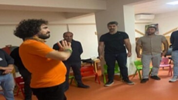 İzmirli babalar “yeni jenerasyon babalığı” öğreniyor