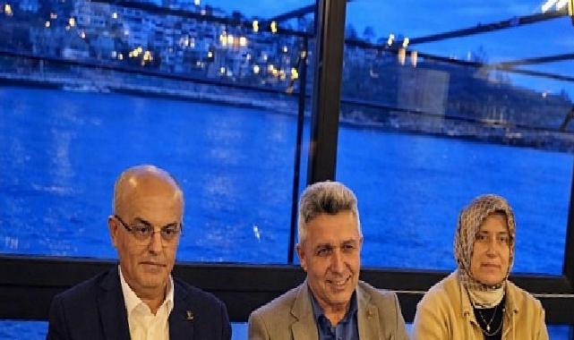 Kandıra Belediye Meclisi İftar Sofrası’nda Bir Ortaya Geldi