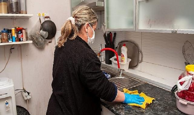 Karşıyaka’da konutta paklık hizmeti başladı