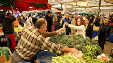 Karşıyaka’dan çocukları şiddet sarmalından koruyacak tarihi karar: Pazar yerlerinde kesici alet satışına son!