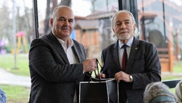 Kartepe’de Büyükler İçin Manalı Buluşma