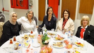 Kınay “Şehitlerimiz Bu Toprağın Kökleri, Gazilerimiz Bu Ülkenin Yaşayan Anıtlarıdır”