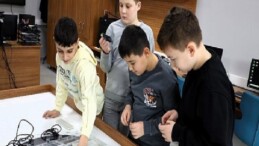 Kocaeli’nin geleceği Bilgievleri’nde şekilleniyor