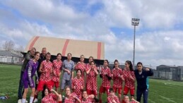 Konak Belediyespor şampiyonluk yolunda emin adımlarla ilerliyor