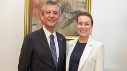 Konak’ta Ferdi Zeyrek Gençlik Merkezi açılıyor: Kurdeleyi Özgür Özel kesecek