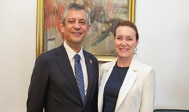 Konak’ta Ferdi Zeyrek Gençlik Merkezi açılıyor: Kurdeleyi Özgür Özel kesecek