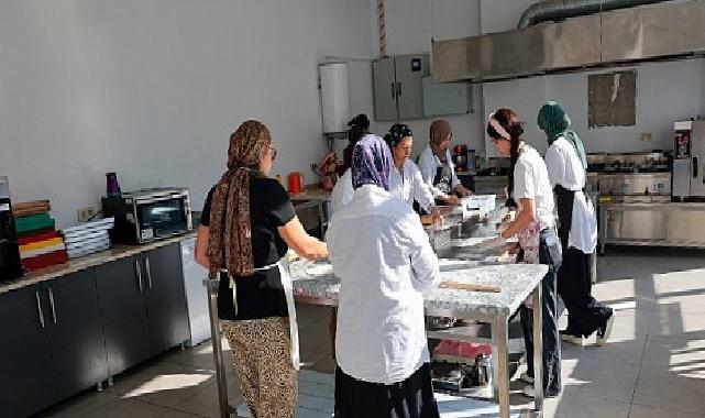 Konak’ta üretim durmuyor