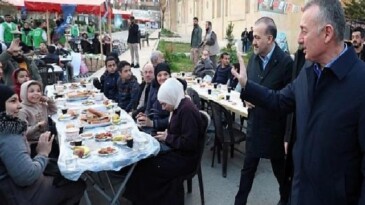Lider Büyükakın’dan, Ramazan Bayramı bildirisi