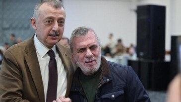 Lider Büyükakın’ın, pazarcı esnafıyla yaptığı iftara ağır iştirak