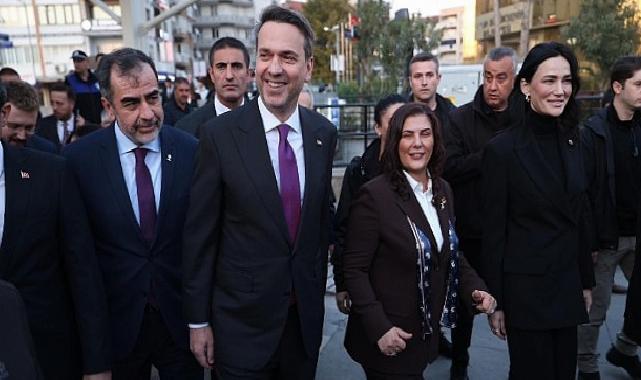 Lider Çerçioğlu, Bakan Bayraktar ile Birlikte Atatürk Kent Meydanı’nda Düzenlenen İftarda Vatandaşlarla Bir Ortaya Geldi