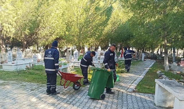 Lider Çerçioğlu’ndan Mezarlıklarda Ramazan Bayramı Öncesi Paklık Çalışması