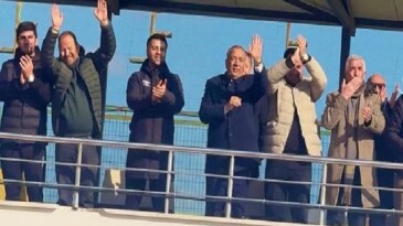 Lider Çırpanoğlu Deplasmanda da Ekibin Yanında