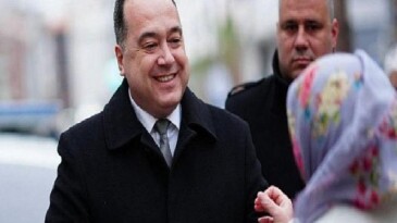 Lider Dutlulu, Ramazan’ın Son İftarında Muradiye Sakinleriyle Buluştu