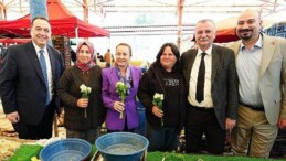 Lider Dutlulu’dan 8 Mart’a Çiçekli Kutlama