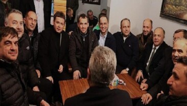 Lider Erkan Aydın Abdal Meydanı’nda Vatandaşlarla Sahur Yaptı