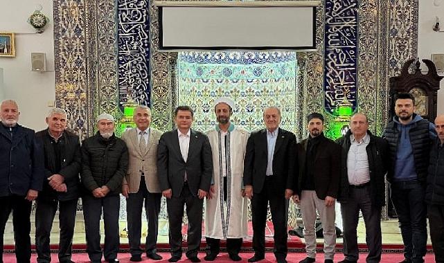 Lider Erkan Aydın Vatandaşlarla Bayramlaştı