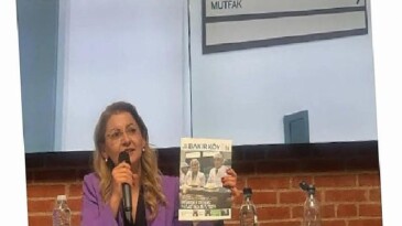 Lider Ovalıoğlu’ndan Danimarka’ya 8 Mart çıkarması