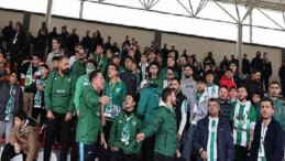 Lider Özarslan Bağlumspor’a Tribünden Dayanak Verdi, Galibiyet Sevincini Paylaştı