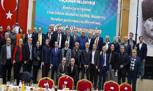 Lider Özarslan Batı Karadenizlilerle iftar sofrasında buluştu