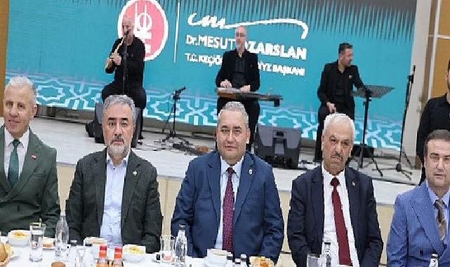 Lider Özarslan Doğu Karadenizlilerle İftar Sofrasında Buluştu