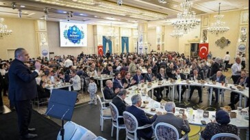 Lider Özarslan Vakıf Dostlarıyla İftar Sofrasında Buluştu